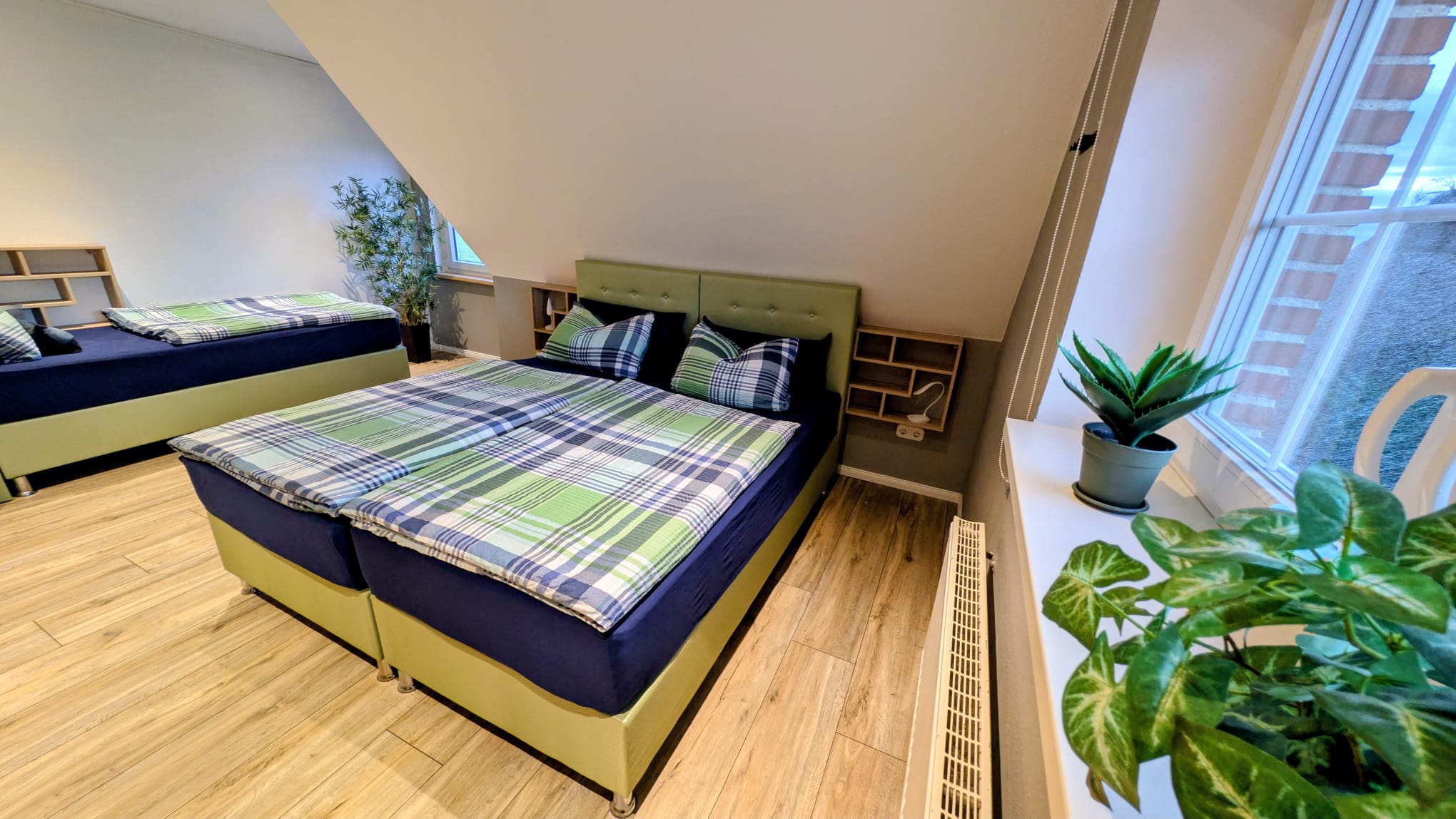 Großes Schlafzimmer